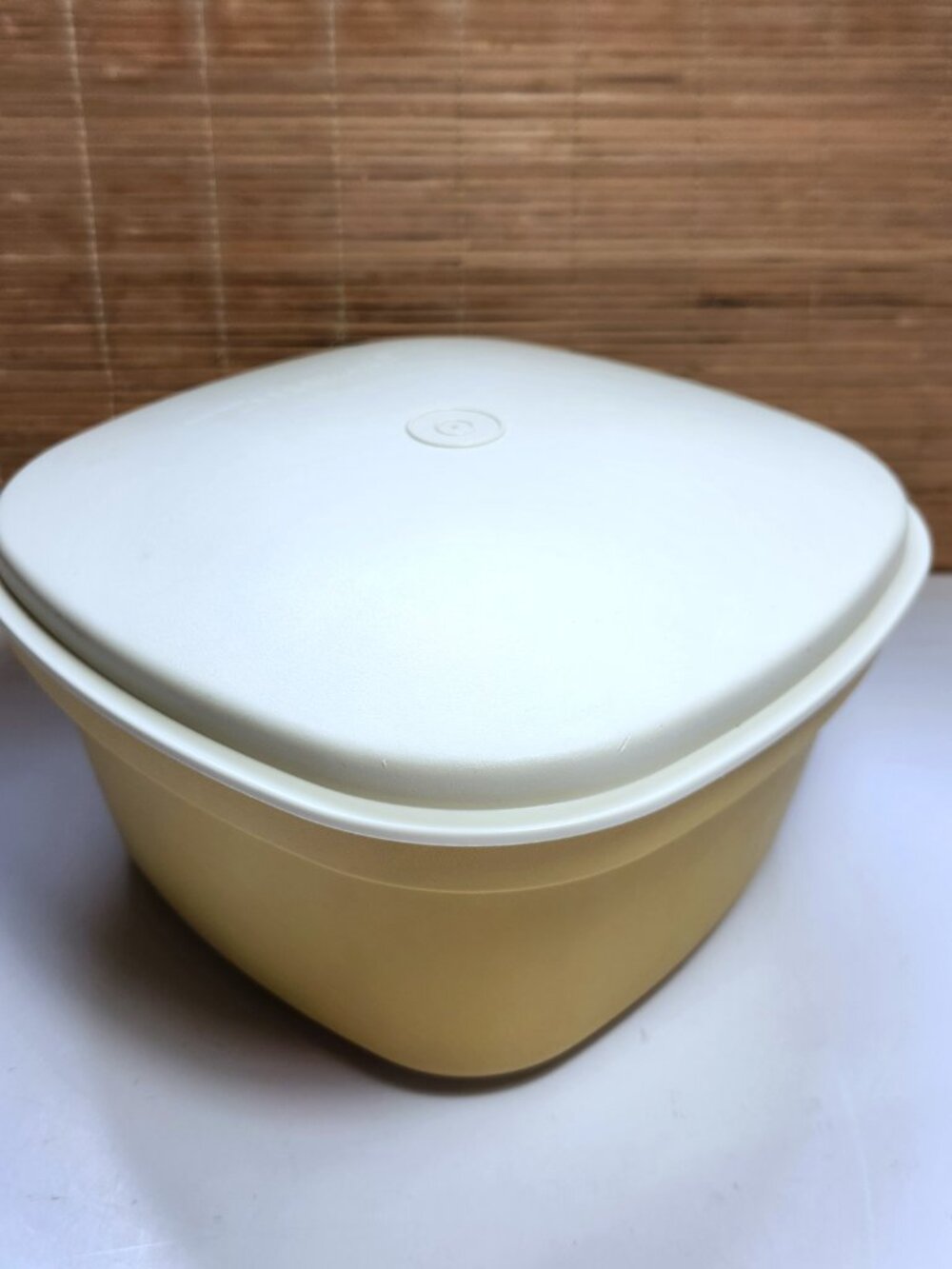 Vintage Tupperware Multi Server Harvest Gold Container 888 Bowl Lid 889 No Inser
